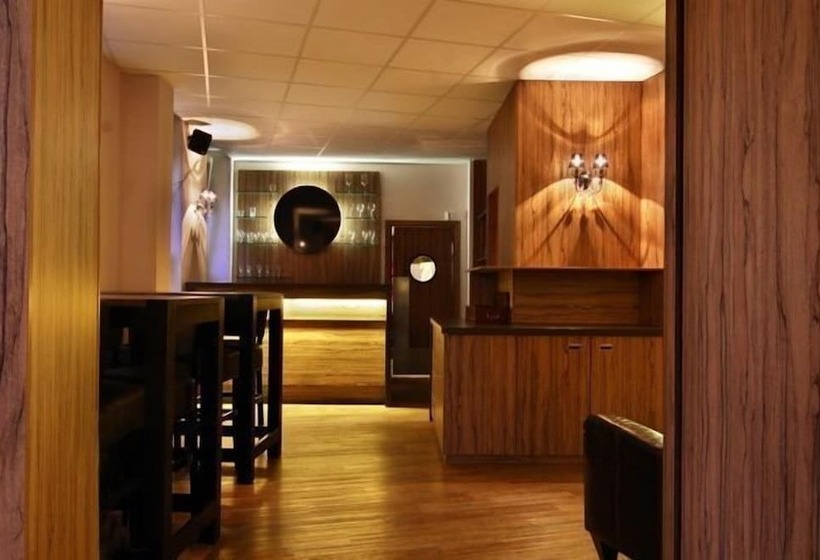 فندق Restaurant Zum Löwen