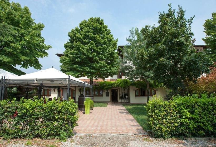 فندق Ristorante Alla Botte