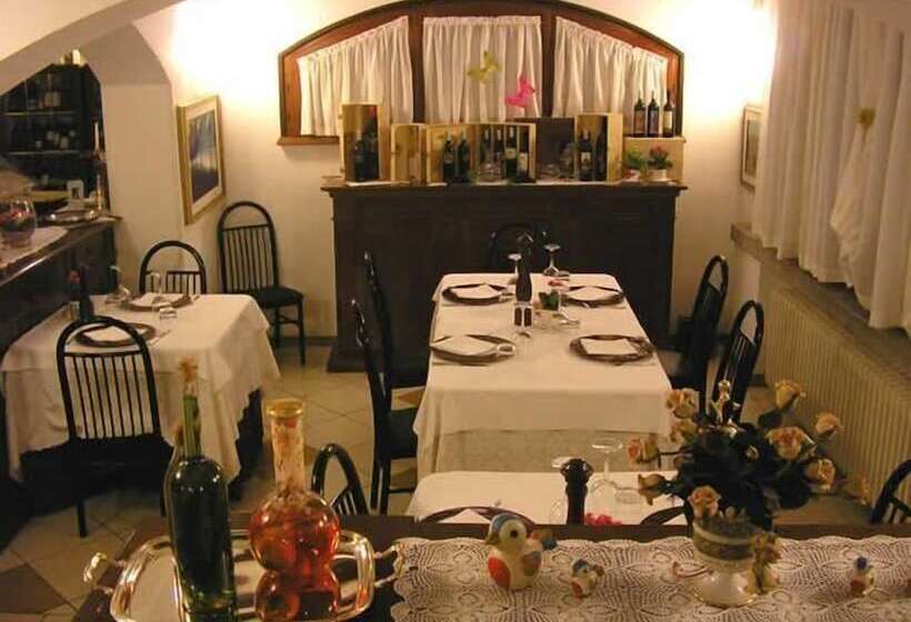 فندق Ristorante Alla Botte