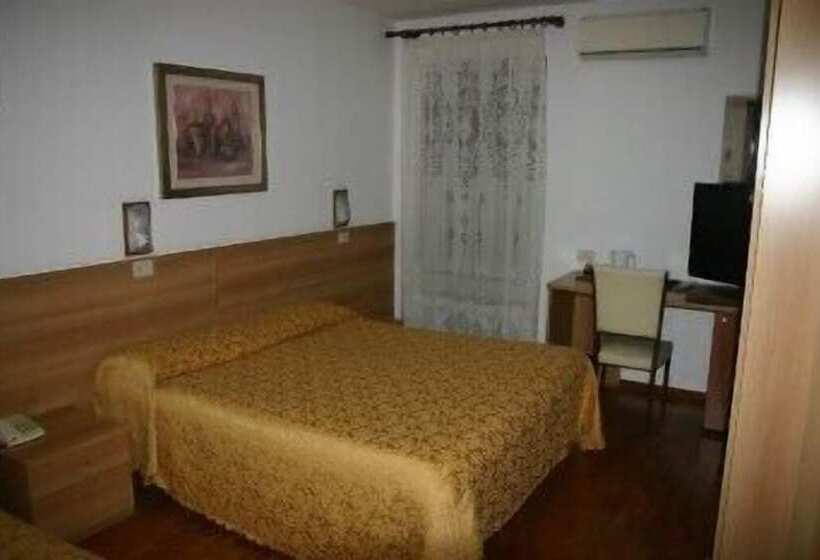 فندق Ristorante Alla Botte