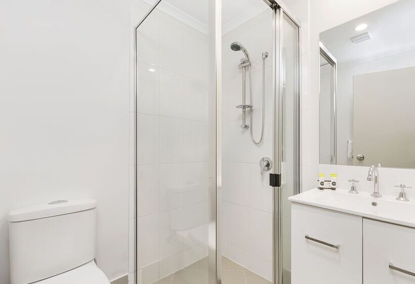 Rockhampton Riverside Central Hotel Official