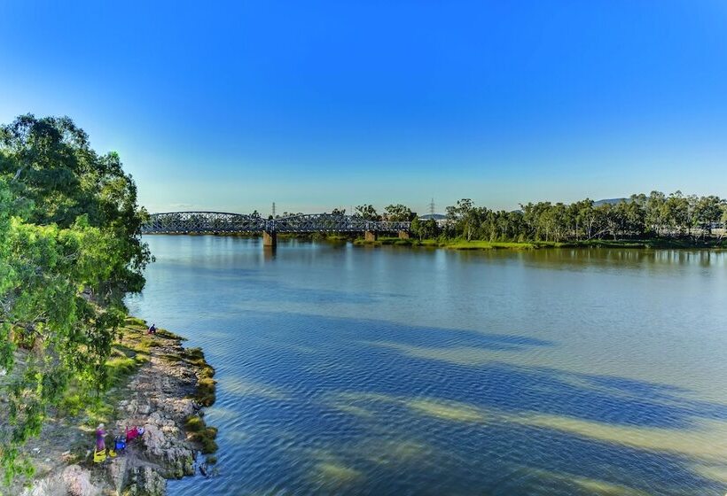 Rockhampton Riverside Central Hotel Official