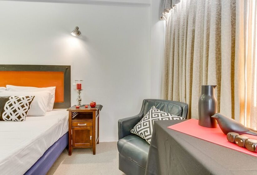 Rockhampton Riverside Central Hotel Official