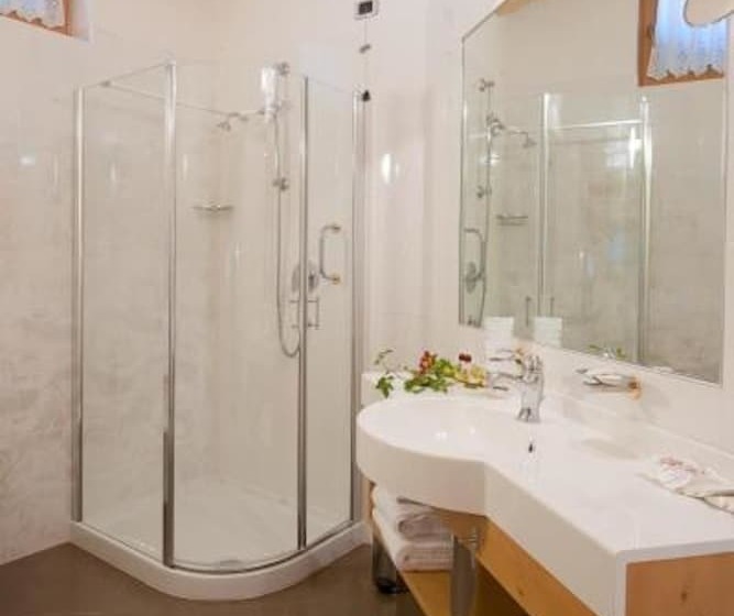 فندق Rosa Resort