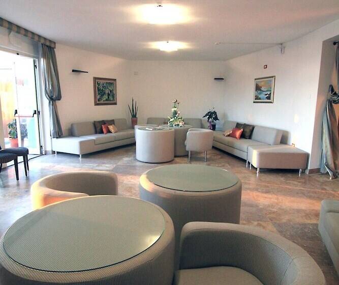 בית מלון כפרי Sabbia D Oro