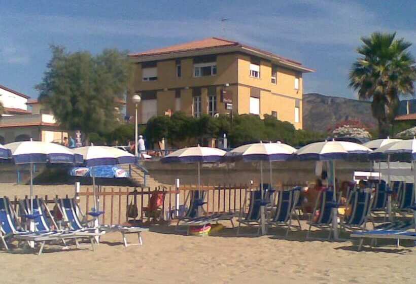 Отель San Carlo