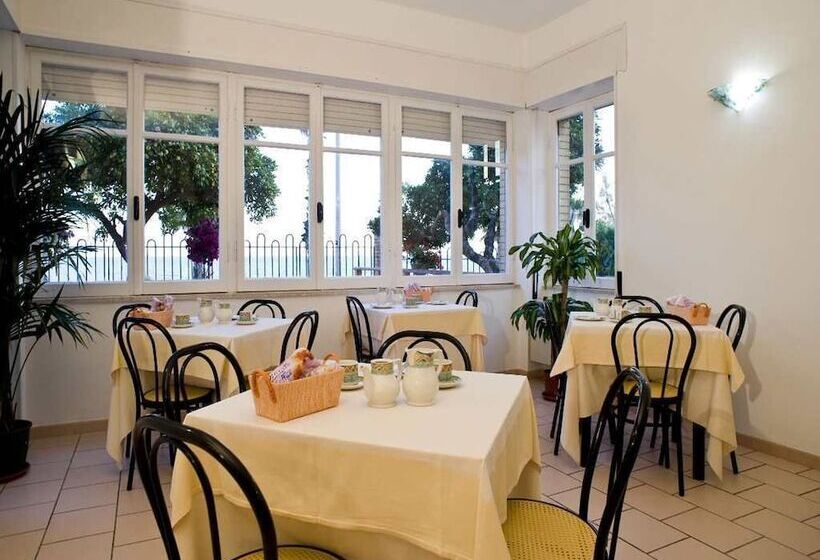 Отель San Carlo