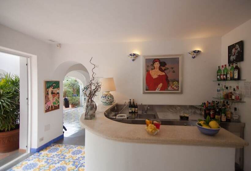 Semiramis Hotel De Charme & Pools