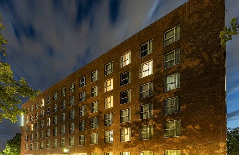 هتل Plaza Premium Karlsruhe