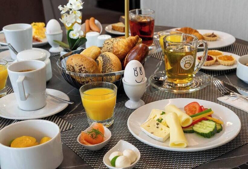 هتل Plaza Premium Karlsruhe