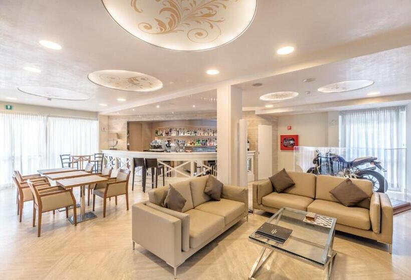 Отель Stella Della Versilia