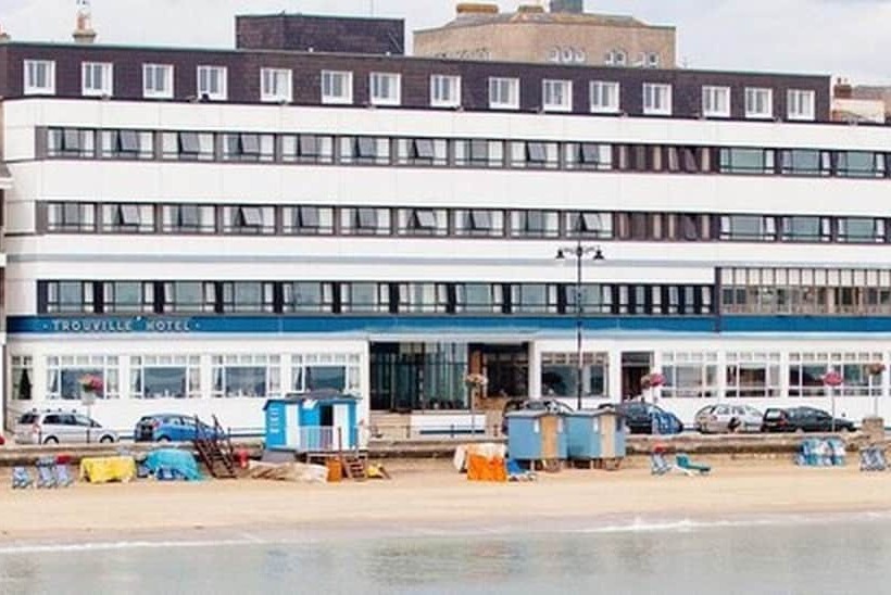 Trouville Hotel By Compass Hospitality