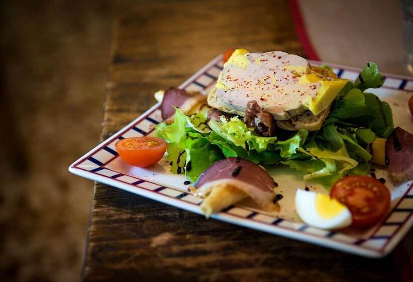 Logis Hotel Ur Hegian