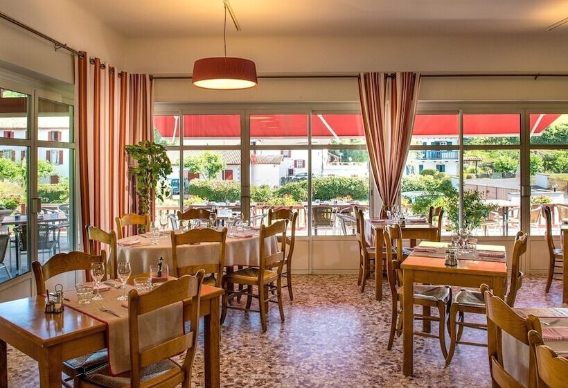 Logis Hotel Ur Hegian