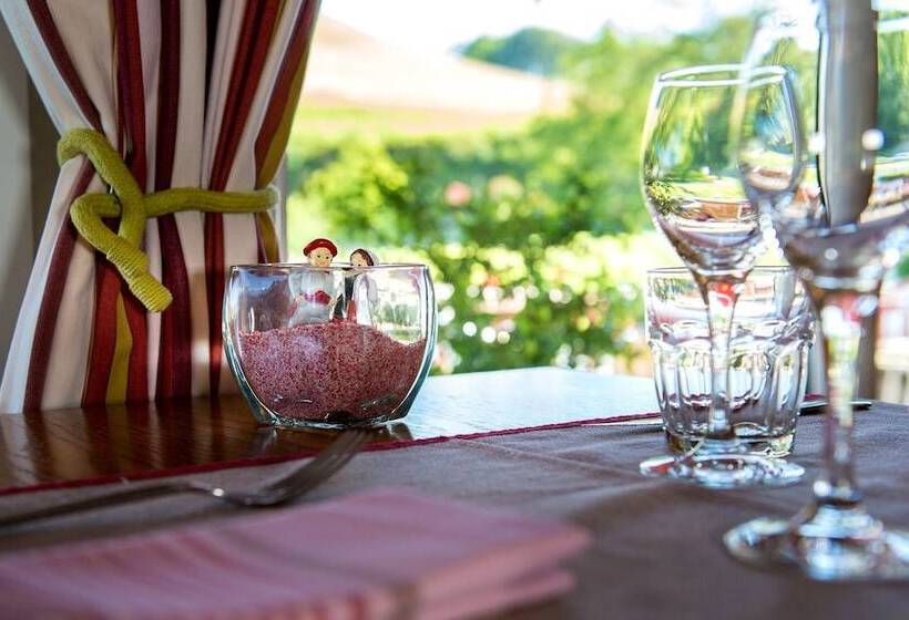 Logis Hotel Ur Hegian