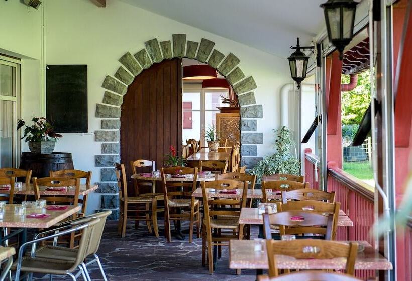 Logis Hotel Ur Hegian