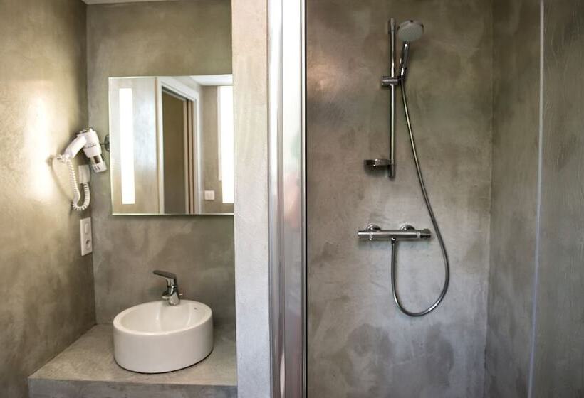 Logis Hotel Ur Hegian