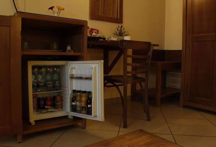 هتل Vila Toparceanu Otopeni