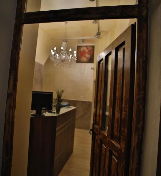 ホテル Pensiunea Vidalis