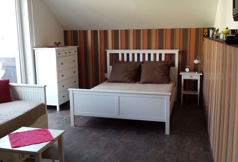 هتل Zámoček Staré časy