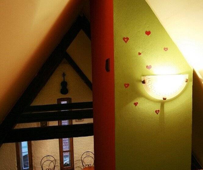 هتل Zámoček Staré časy