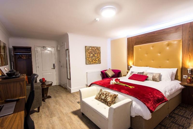 Ifield Court Hotel & Restaurant