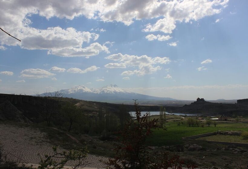 Kapadokya Stonelake Hotel