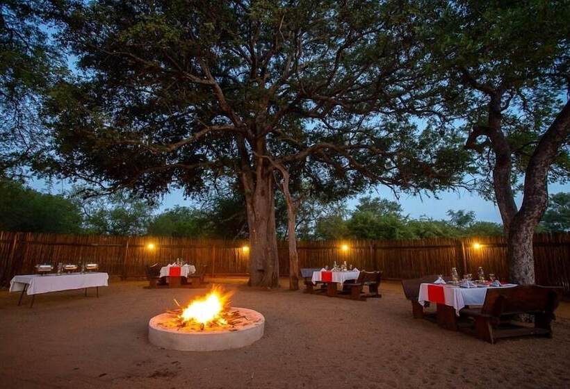 Kubu Safari Lodge