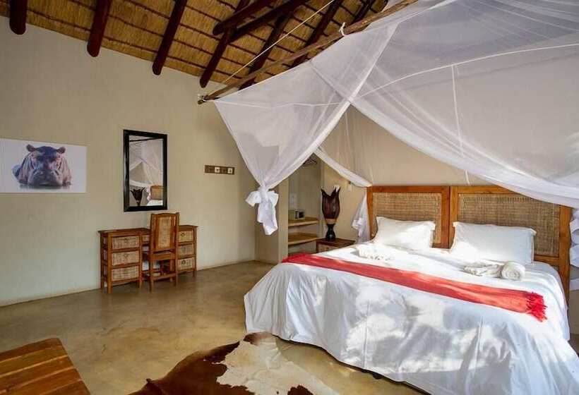 Kubu Safari Lodge