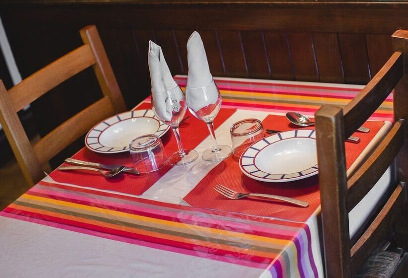 Logis Hotel Erreguina