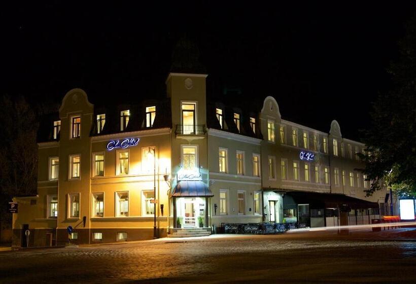 Moss Hotel & Apartments