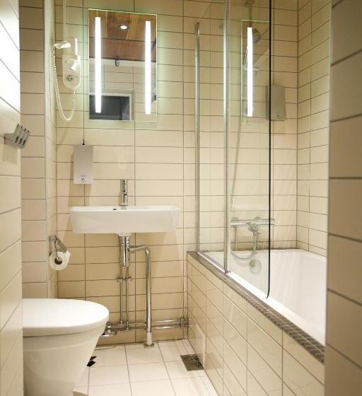 Moss Hotel & Apartments