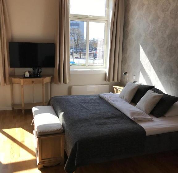 Moss Hotel & Apartments