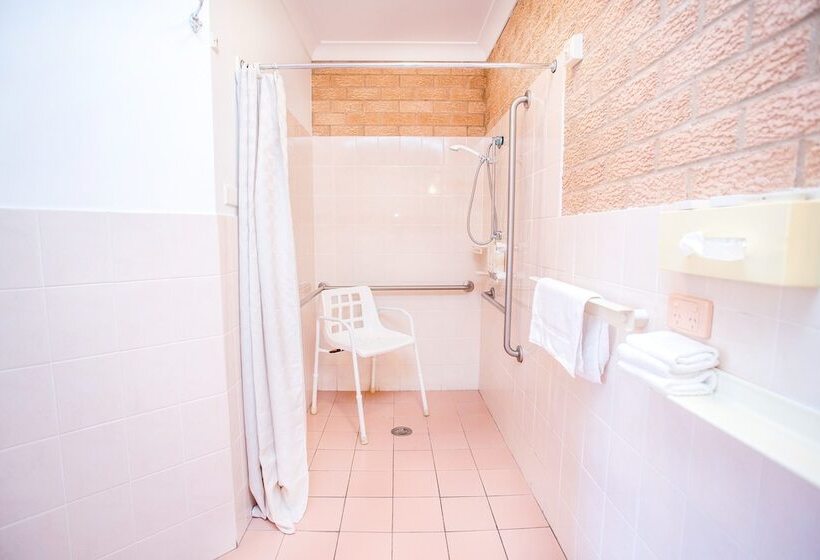 مُتل Golden Chain Aalana Motor Inn