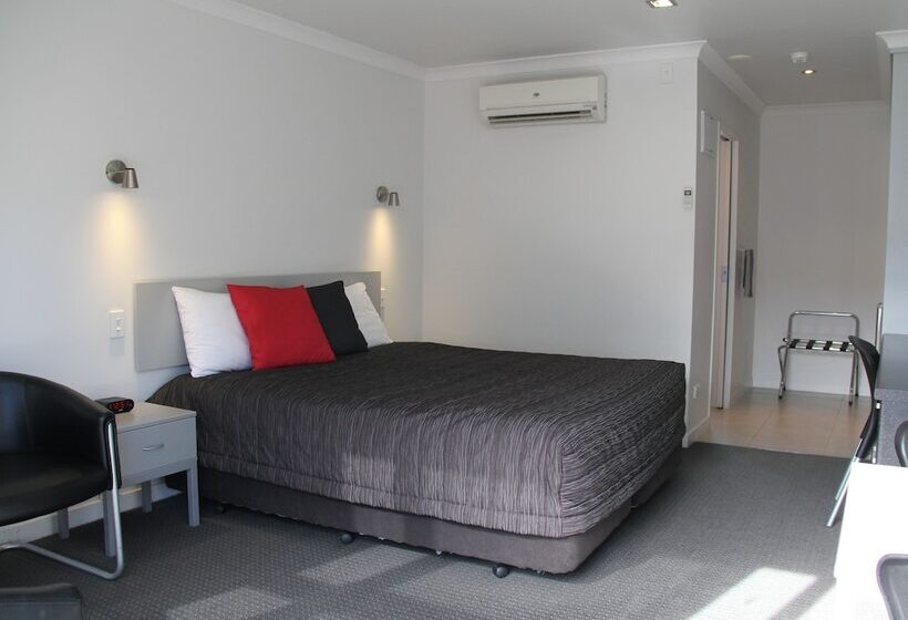 מוטל Pukekura Motor Lodge