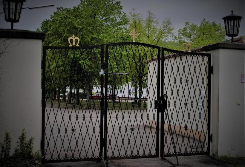 Резиденция Kloster Esthal