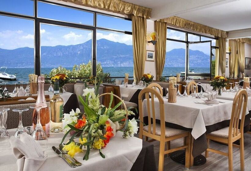 Резиденция Taki Village