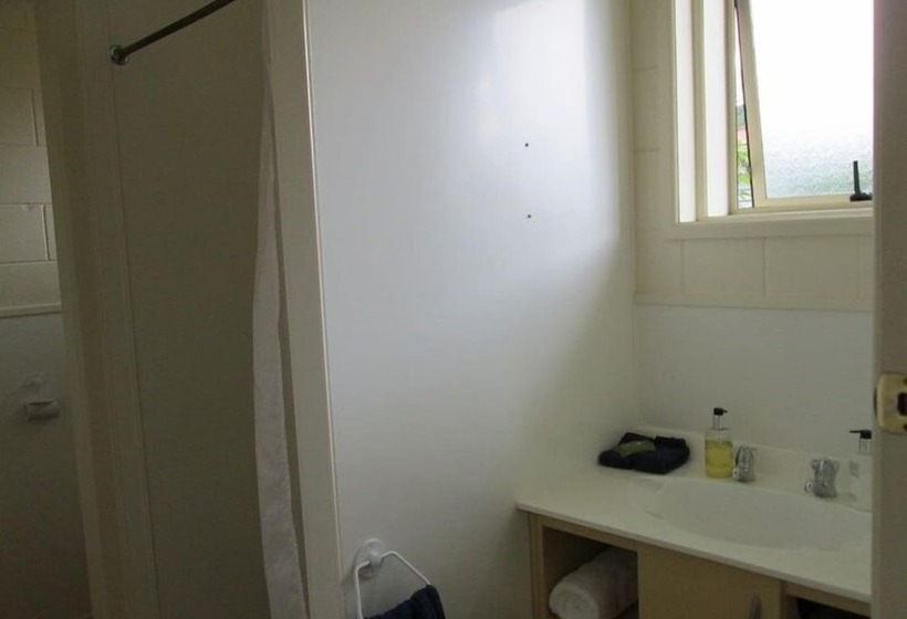 Shortland Court Motel