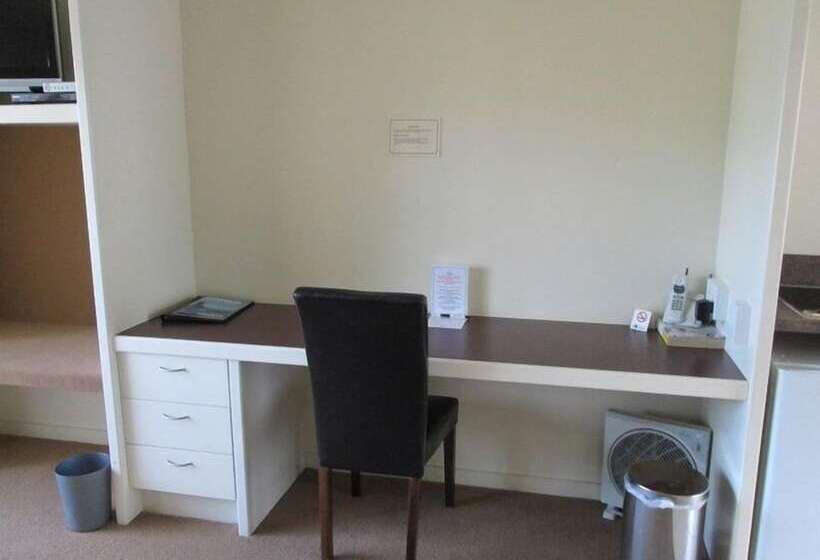 Shortland Court Motel