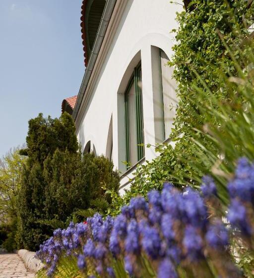 Tornácos Hotel   Hegykő