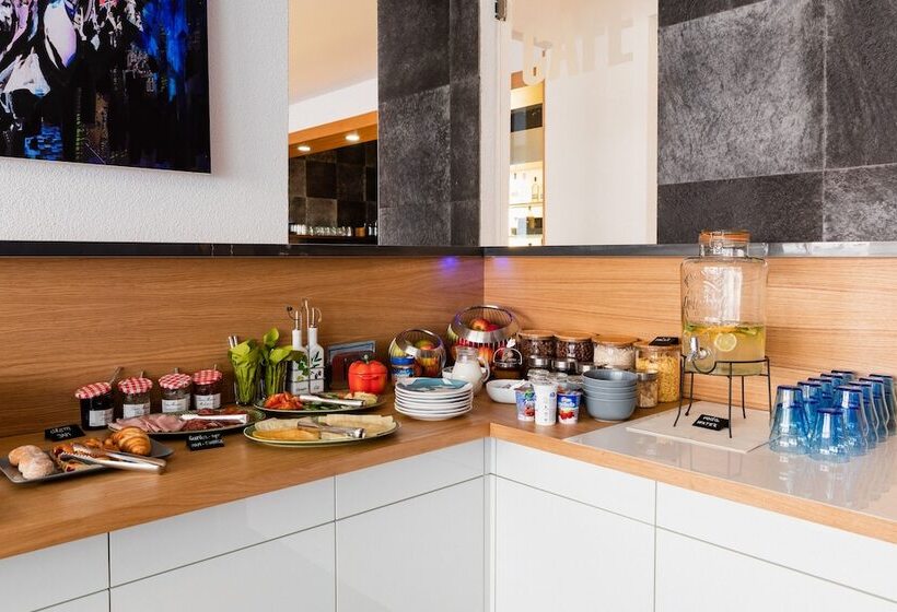 Urpin City Residence