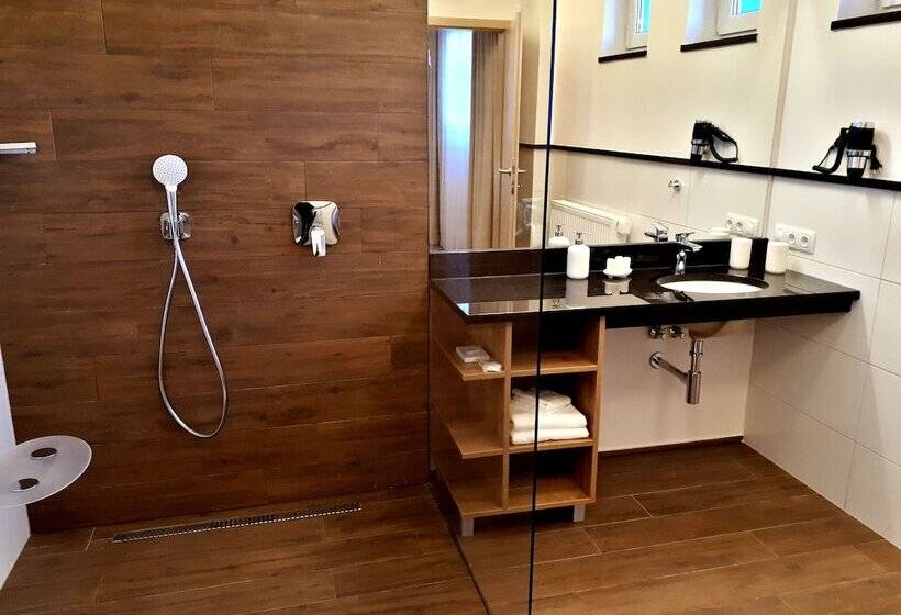 Urpin City Residence