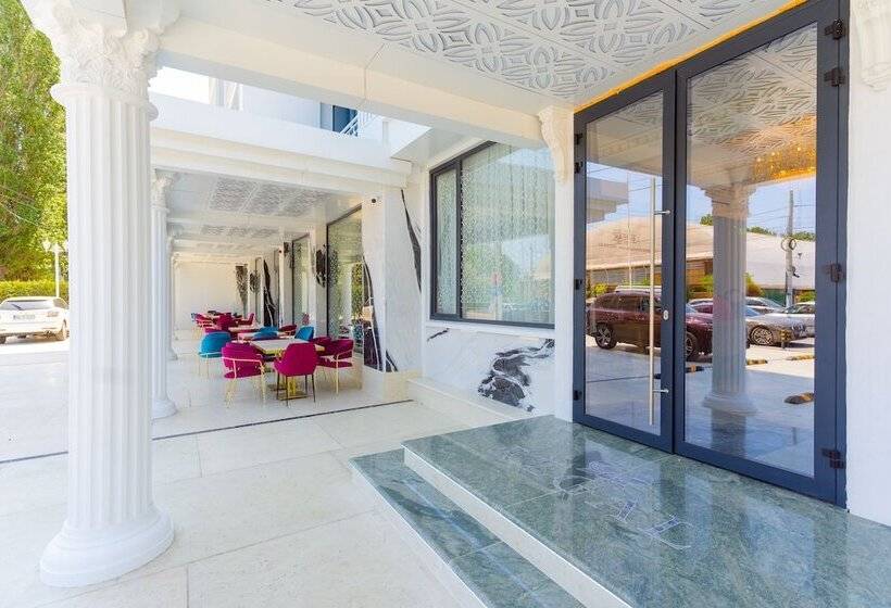 W Regal Boutique Hotel&spa