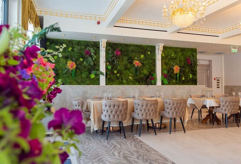 W Regal Boutique Hotel&spa