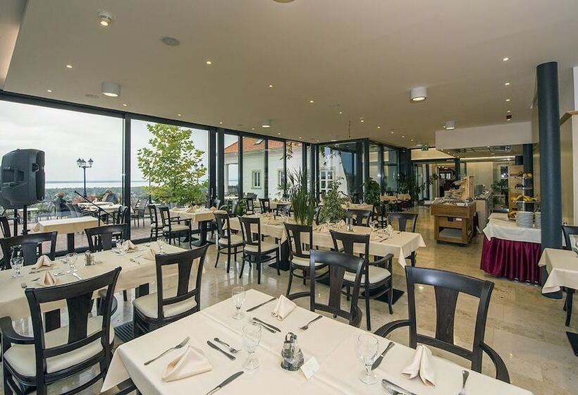 Zenit Wellness Hotel Balaton