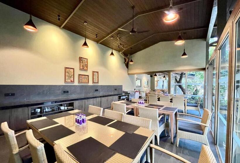 ホテル Advait Resort, Kshetra Mahabaleshwar