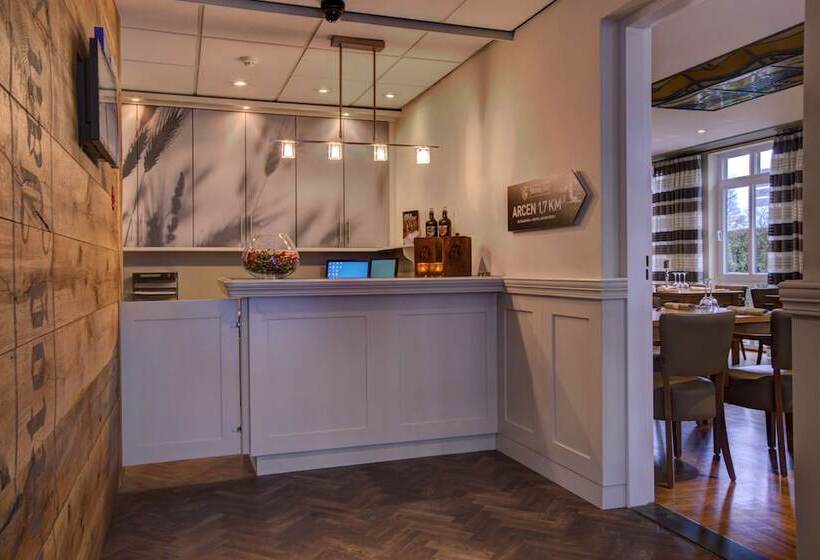 בית מלון כפרי De Maasparel Nextdoor Maassuites