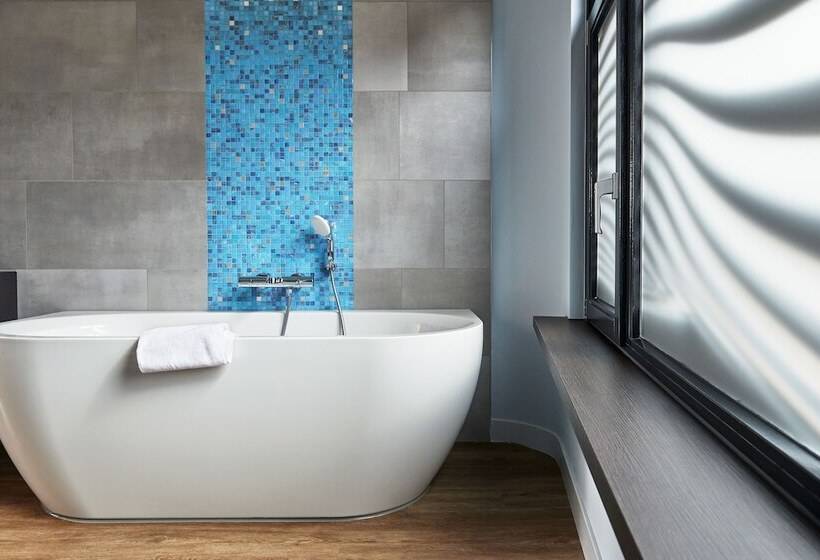 בית מלון כפרי De Maasparel Nextdoor Maassuites