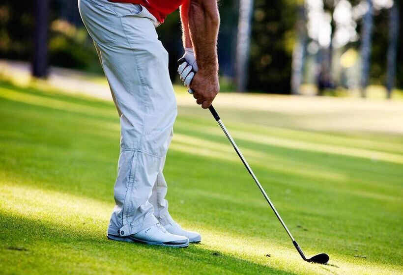 בית מלון כפרי De Maasparel Nextdoor Maassuites