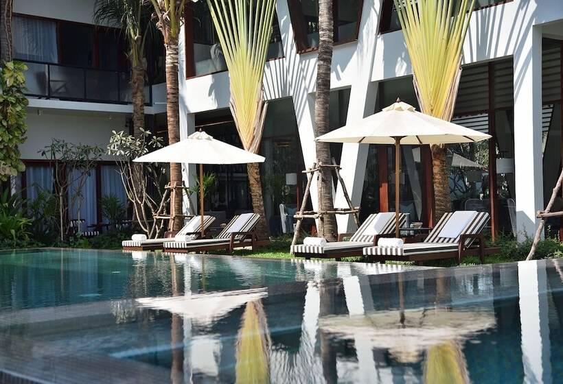 호텔 Shintana Saya La Maison